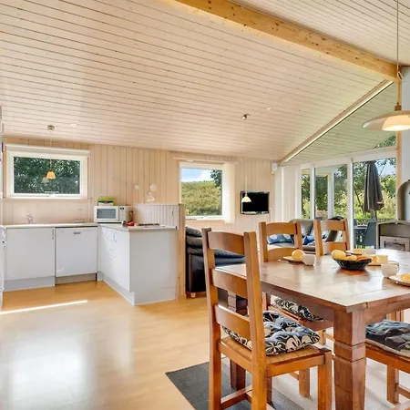 Holiday home Alvina - 45m From The Sea By Interhome