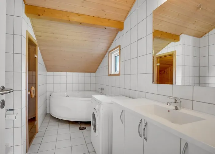 Alvina - 45m From The Sea By Interhome